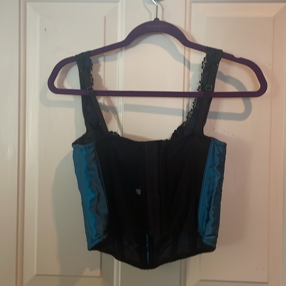 Fredericks of Hollywood Intimates - two pieces - bustier top and bottom - Picture 9 of 17